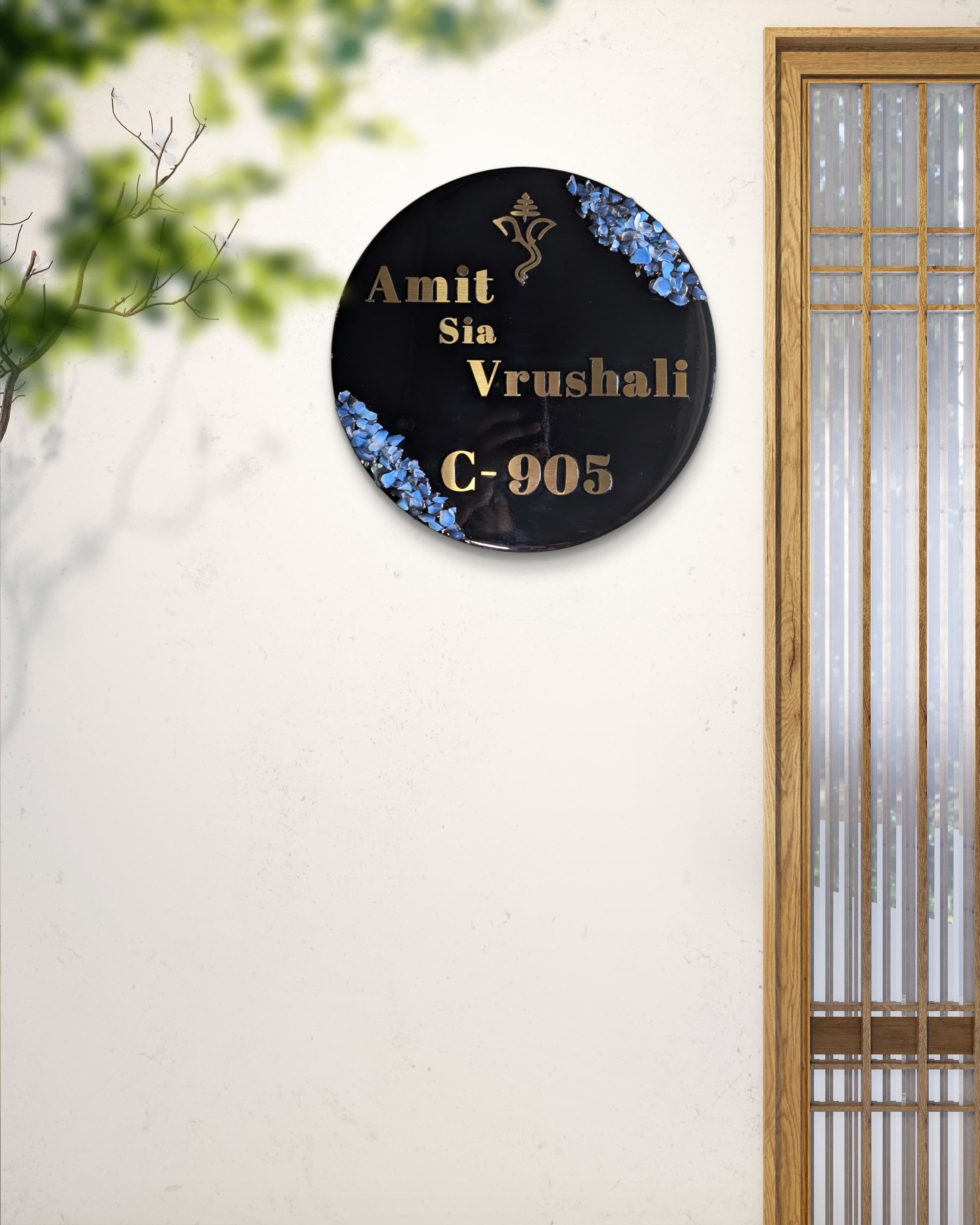 Round Crystal Resin Nameplate – Luxury Personalized Home & Office Décor