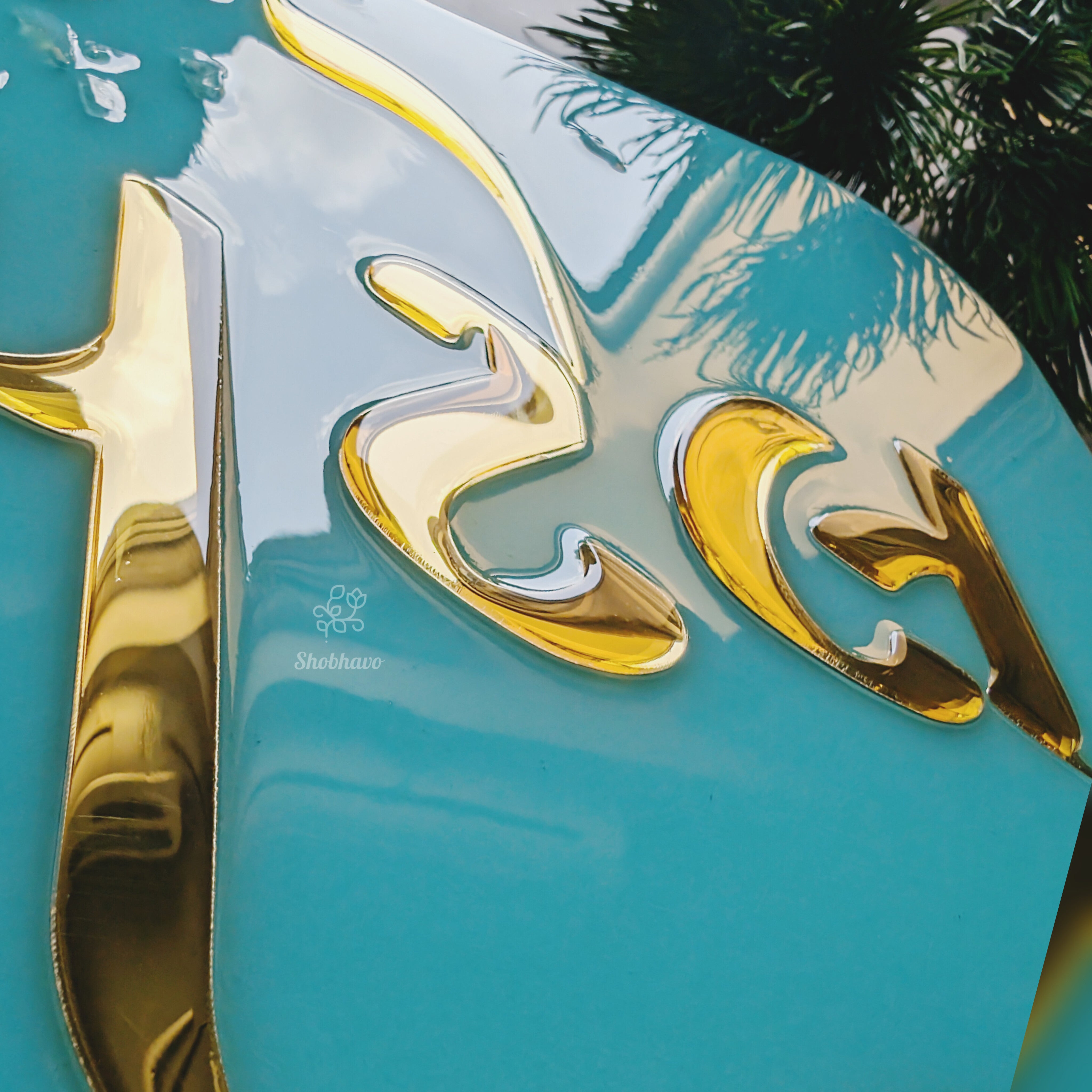 Sky Blue Rounded Square Resin Nameplate – Personalized Crystal & Gold Home Décor