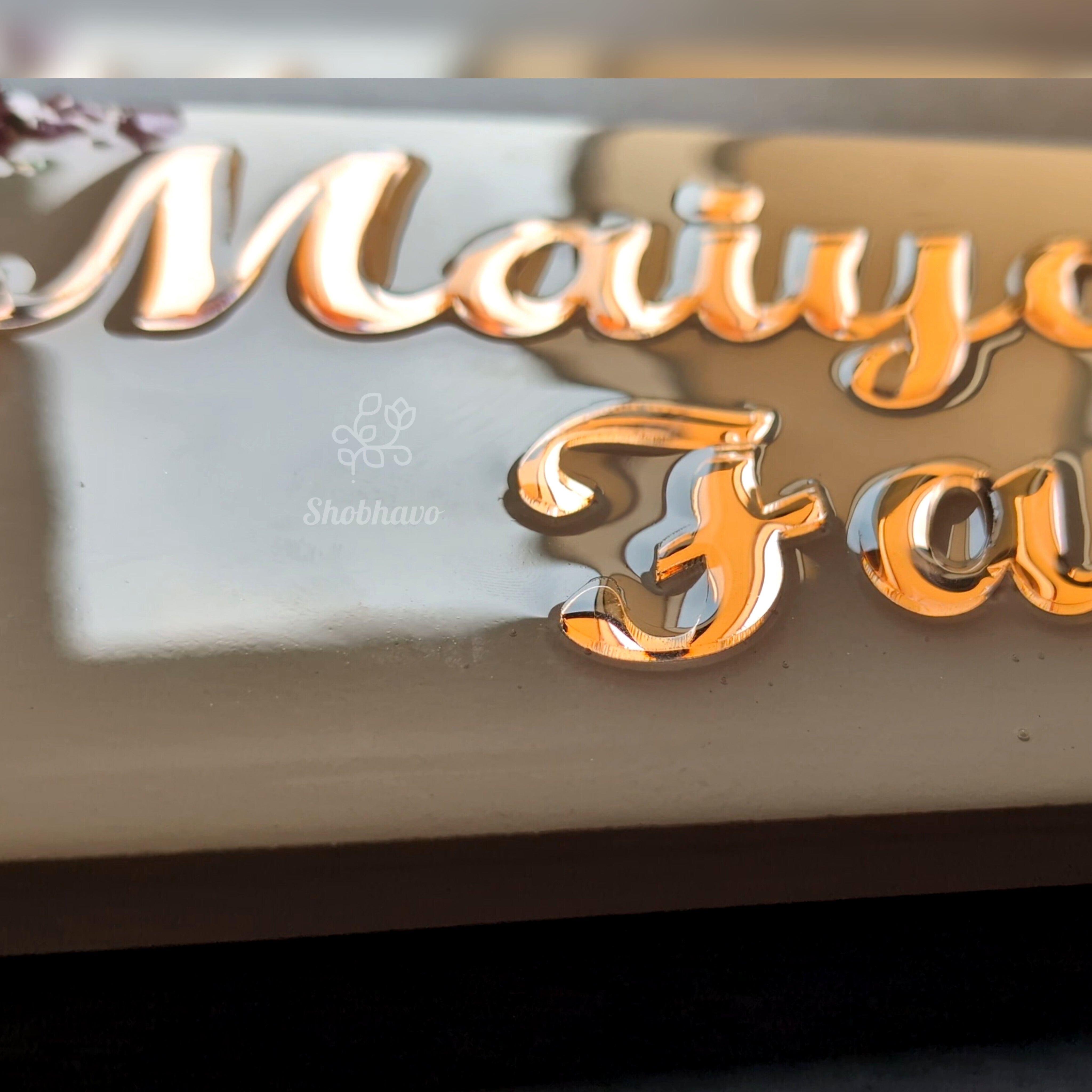 Peach Rounded Rectangle Resin Nameplate – Personalized Crystal & Gold Home Décor