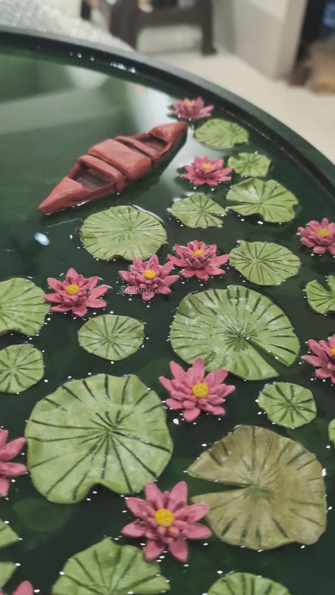 Emerald Serenity Lotus Pond Resin Wall Art – Handcrafted Circular Nature Home Décor
