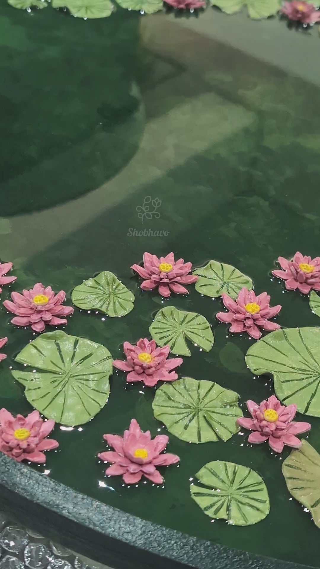 Emerald Serenity Lotus Pond Resin Wall Art – Handcrafted Circular Nature Home Décor