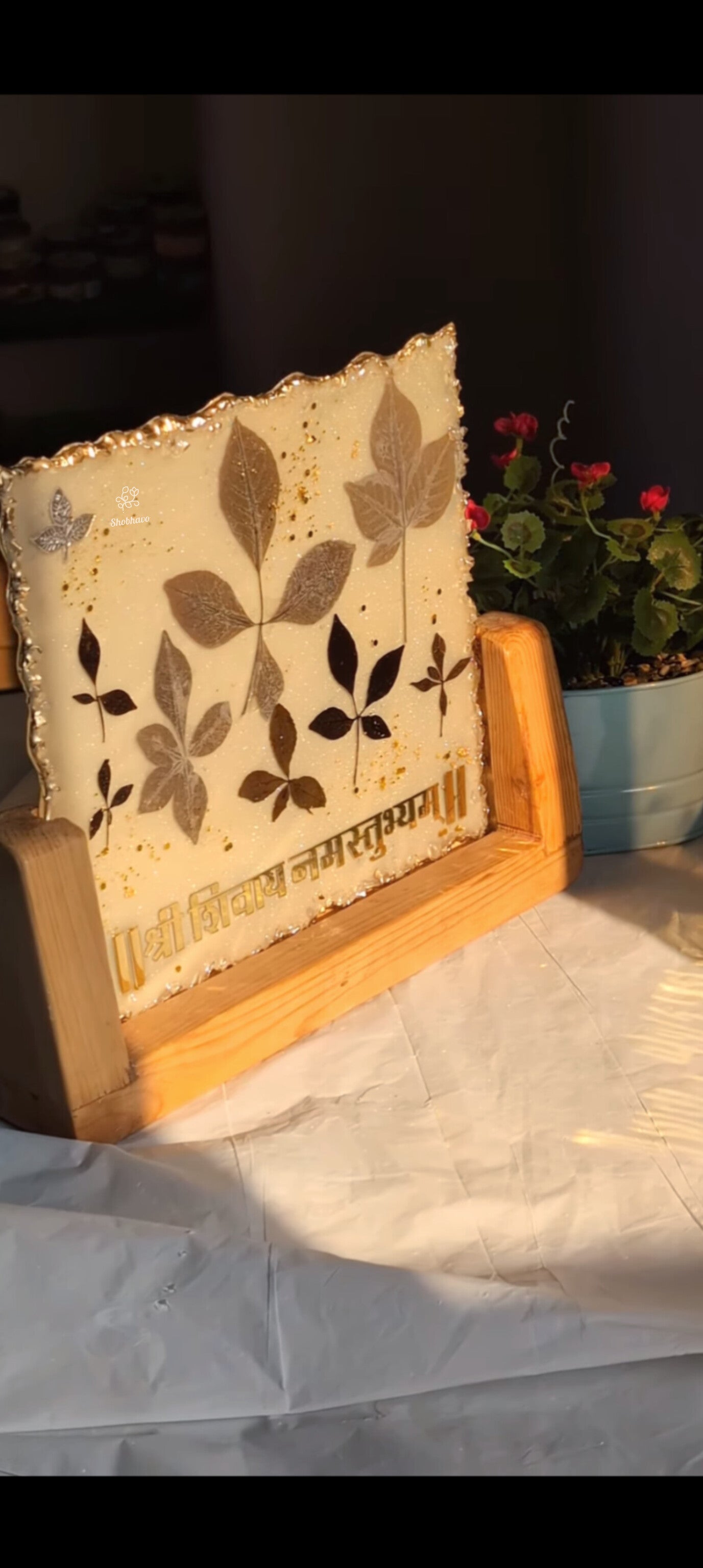 BilliPatra Leaf Preservation Resin Frame – Handcrafted Nature Keepsake Gift