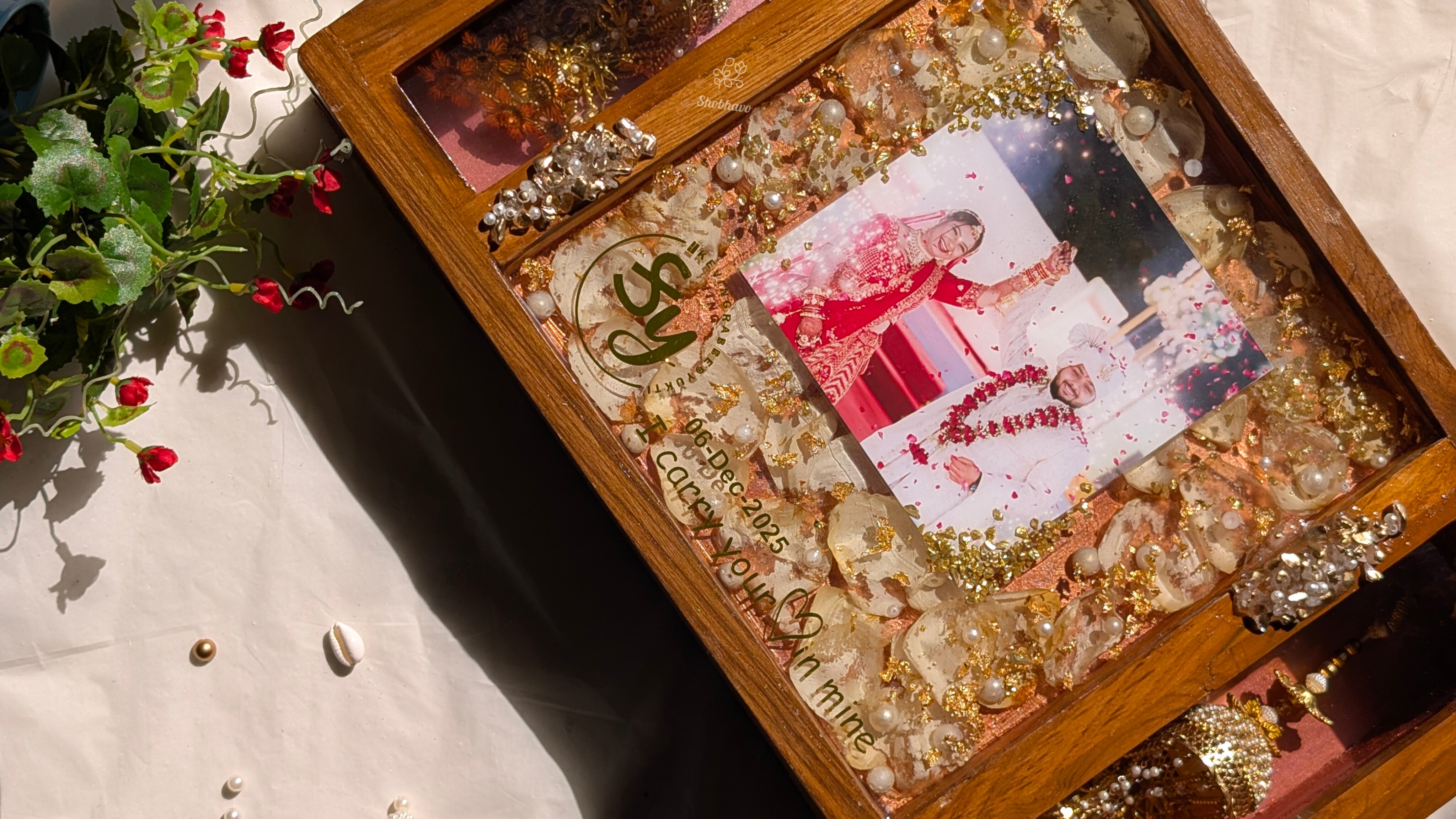 Varmala Preservation Resin Frame – Personalized Wedding Memory Keepsake