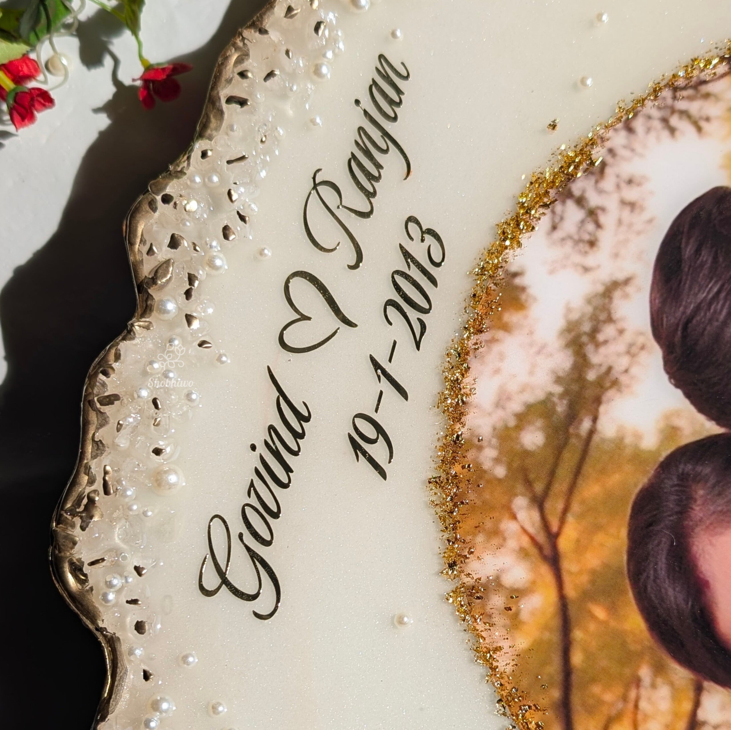 Personalized Resin Photo Frame – Floral Crystal Anniversary & Couple Gift