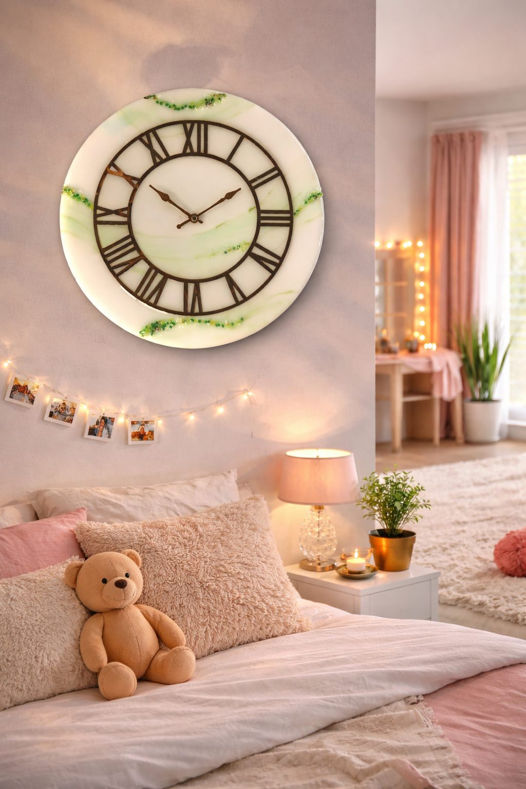 Green Golden Luxe Resin Wall Clock – Handcrafted Marble Effect Home Décor